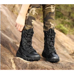 EQAF Waterproof and antiskid light outdoor shoes desert boots mountain climbing